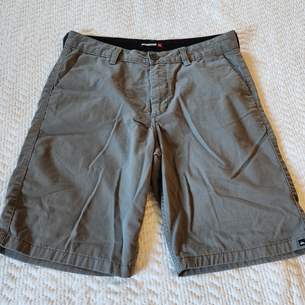 Quiksilver Flat Front Shorts Men's Size 31